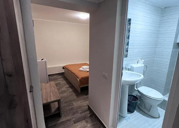 Amy Asterias 홈스테이 데포리노드