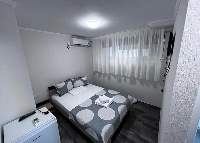 홈스테이 Amy Asterias 데포리노드