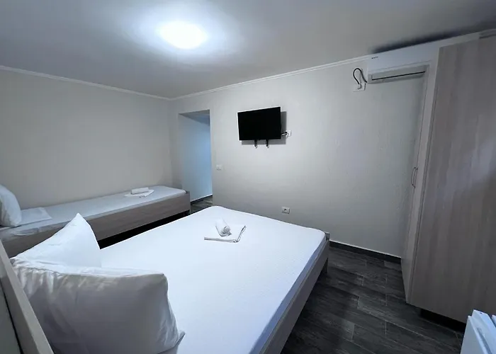 Amy Asterias 홈스테이 *