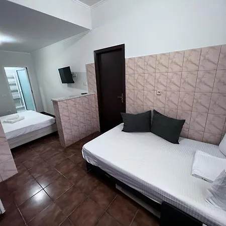 Amy Asterias Kwatera prywatna *